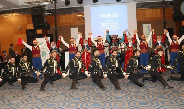 Van'da 4. Geleneksel Van Gecesi etkinliği
