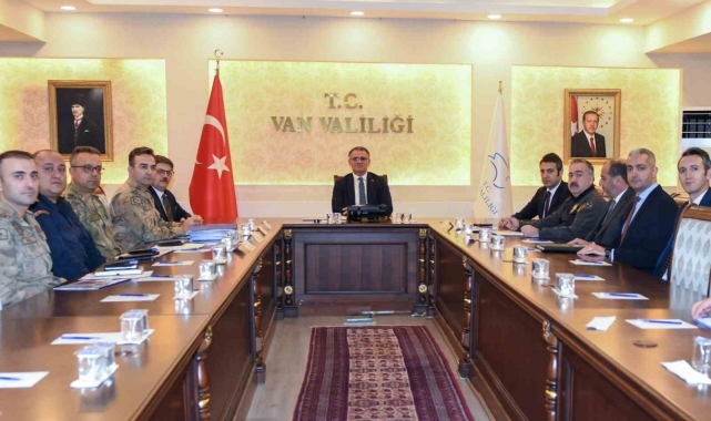 Van'da yılbaşı tedbirleri değerlendirildi