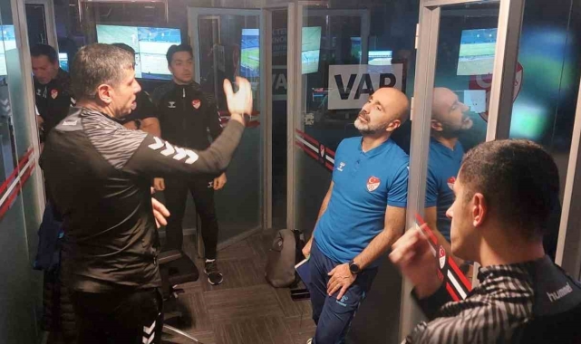 VAR süreci, TFF Riva Tesisleri'nde yakından takip edildi