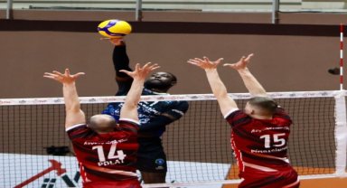 Voleybol: SMS Grup Efeler Ligi
