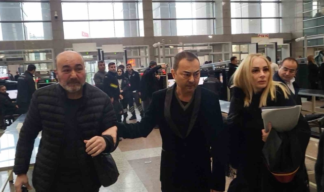 Yasak bahse teşvik iddiasıyla hakim karşısına çıkan Serdar Ortaç'a 3 yıla kadar hapis talebi