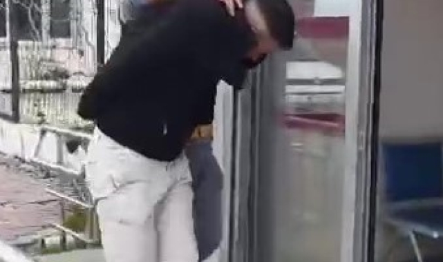 Yaşlı kadını "kimliğin FETÖ'nün eline geçti" bahanesiyle 700 bin TL dolandırdılar