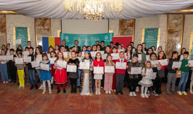 Yunus Emre Enstitüsü, Romanya'da 10. Geleneksel Türkçe Şiir Okuma Yarışması'nı düzenledi