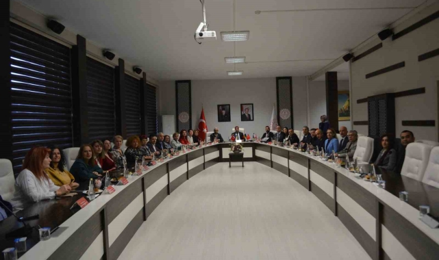 Yunus Emre Enstitüsü ve İstanbul İl Milli Eğitim Müdürlüğü, Türkiye ile Romanya arasında dil ve kültür köprüleri kuruyor