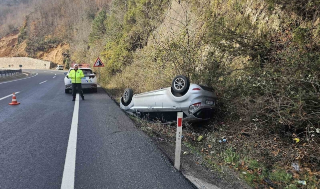 Zonguldak-Ereğli kara yolunda otomobil takla attı; sürücüsü yaralandı