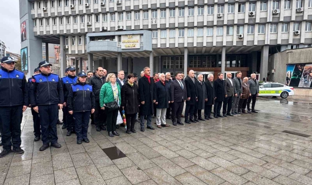 Zonguldak'ta Madenciler Günü dolayısıyla Valilik önünde tören düzenlendi