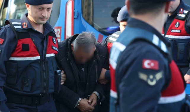 15 yaşındaki oğlunu öldürdüğü iddia edilen baba adliyeye sevk edildi