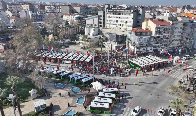 200 milyonluk yeni araçları tanıtan Başkan Çavuşoğlu'ndan Denizli'ye raylı sistem müjdesi