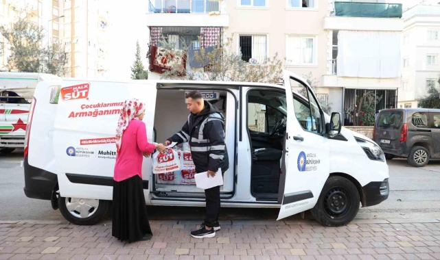 2024 yılında bin 506 çocuk 49 bin 308 adet mama desteği alırken, 11 bin 81 çocuk 765 bin 648 litre süt desteği aldı