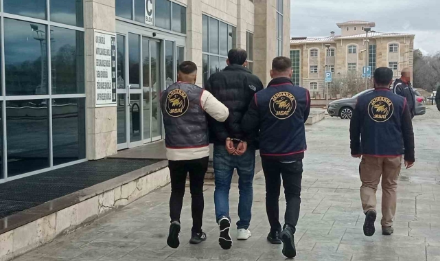 40 yıl hapsi olan şüpheli Uşak'ta yakalandı