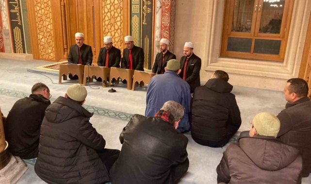Afyonkarahisar'da Miraç Kandili dualarla geçirildi