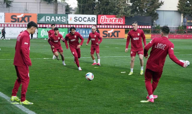 Ahmet Kutucu, Galatasaray formasıyla ilk antrenmanına çıktı