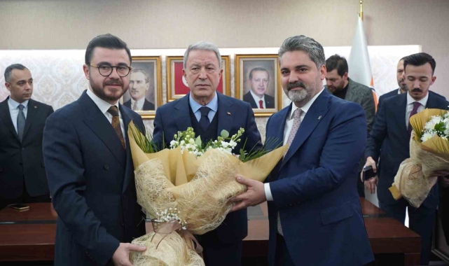 AK Parti Kayseri&#039;de bayrak değişimi