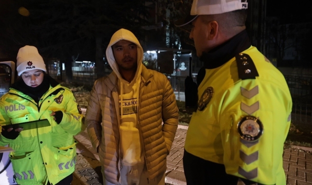 Alkollü sürücüden aracının plakasını soran polise ilginç karşılık: "Allah Allah, düşmüş mü?"