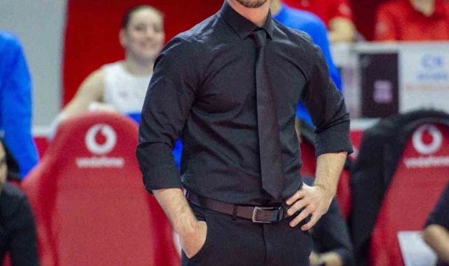 Alper Hamurcu: &quot;Elimizdeki oyunculardan memnunum, transfer yapmayacağız&quot;