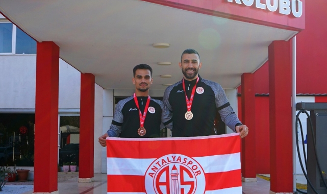 Antalyaspor'dan, Türkiye Kick Boks Şampiyonası'nda 1 altın, 1 bronz madalya