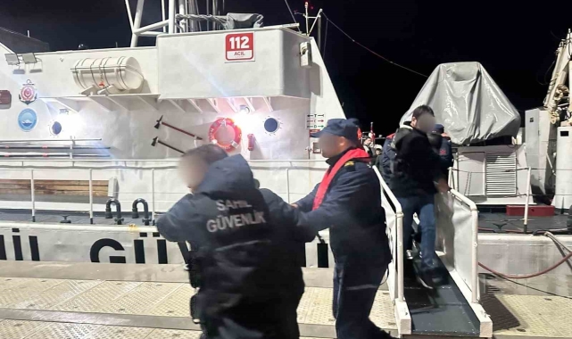 Aranan 8 kişi teknede uyuşturucu ile yakalandı