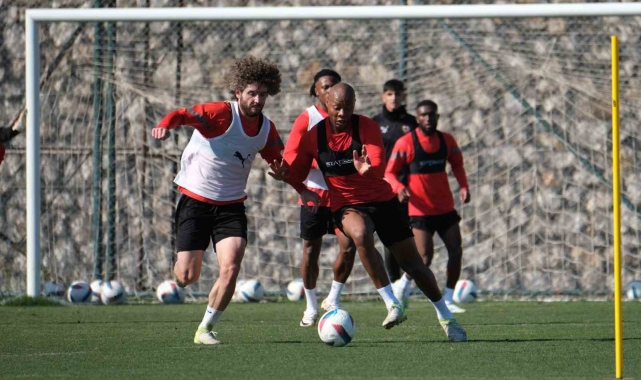 Atakaş Hatayspor, Antalyaspor maçı hazırlıklarına başladı