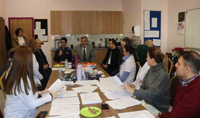 Atasever, 'Öğretmenler Odası' sohbetlerine katıldı