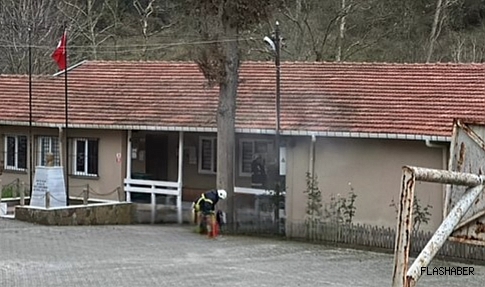 Ayancık'ta elektrik panosundan çıkan yangın korkuttu