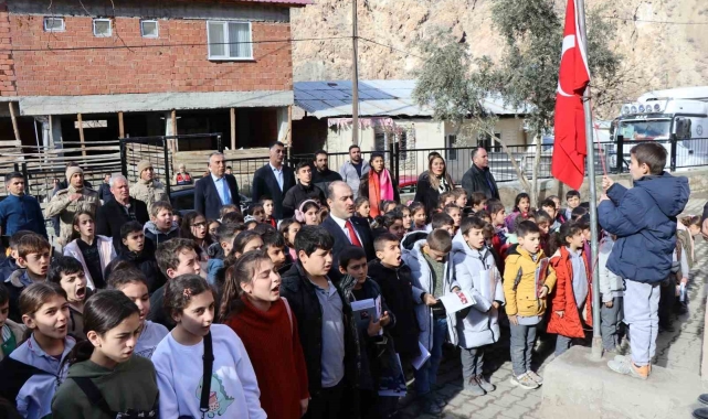 Ayvalı'da karne coşkusu