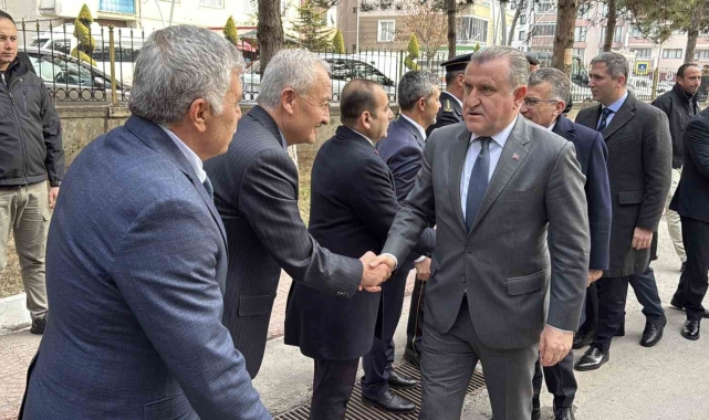 Bakan Bak: "860 yurdumuzda 980 bin gencimize barınma imkânı sağlıyoruz"