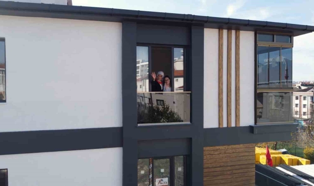 Bakan Kurum: "Afetlere dirençli binalar için dönüşüm dışında bir seçenek yok"