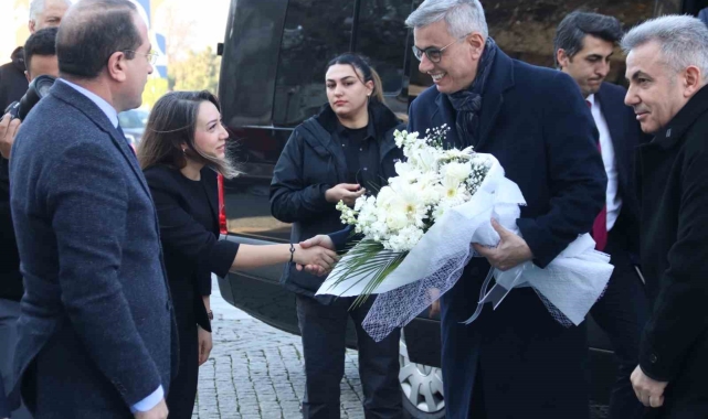 Bakan Memişoğlu: "Tepecik Hastanesini 2025 yatırım programımıza aldık"