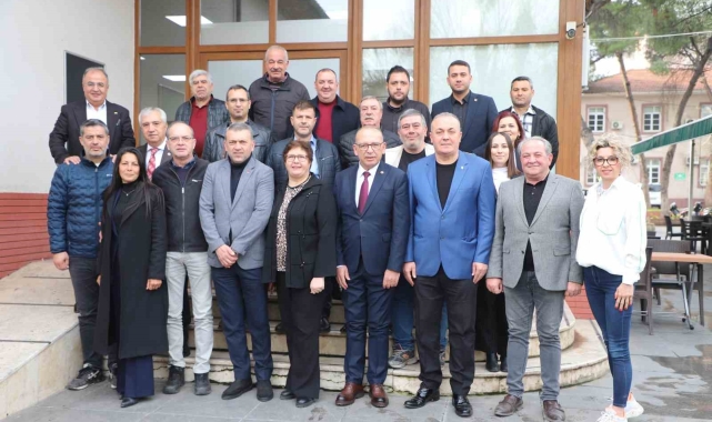 Başkan Akın Turgutlu esnaf odası başkanlarıyla buluştu