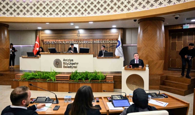Başkan Böcek'ten gençlere müjde