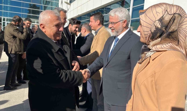 Başkan Kablan, mazbatasını teslim aldı