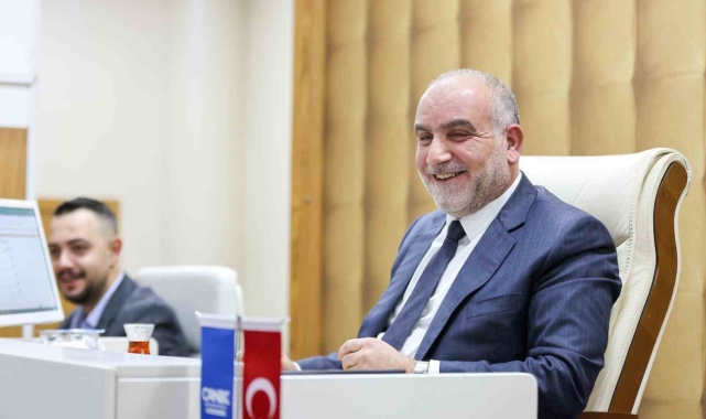 Başkan Sandıkçı: "2025'te yeni eser ve hizmetleri ilçemize kazandırmaya devam edeceğiz"