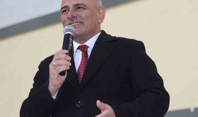 Başkan Söğüt'ten gençlere: "Kendinize güvenin, okuyun"
