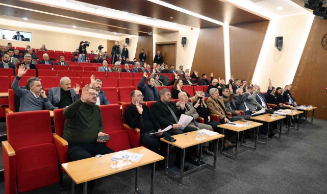 Başkan Yalçın'dan meclis üyelerine sunum