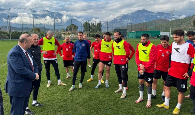 Başkan Yalım, Uşakspor'u ziyaret etti