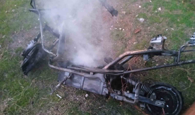 Batman'da seyir halindeki motosiklet alevlere teslim oldu