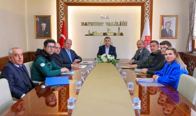 Bayburt'ta tıbbi aromatik bitkilerin üretimine yönelik çalışmalar değerlendirildi