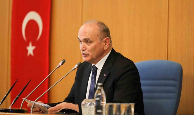 Belediye Başkanı Faruk Özlü mecliste konuştu