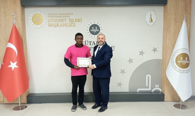 Benin Cumhuriyeti uyruklu öğrenci Kütahya'da Müslüman oldu
