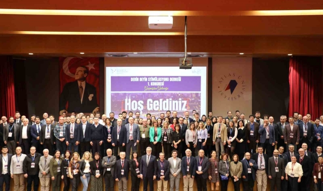 Beyin pili ameliyatlarının öncüsünden Türkiye'deki beyin cerrahlarına övgü