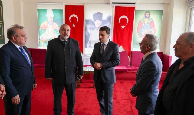 Bilecik Valisi Şefik Aygöl, Hacı Bektaş-ı Veli Kültür Merkezi ve Cemevi'ni ziyaret etti