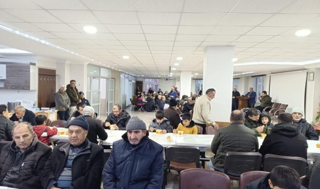 Bozkır'da umreye gidenler dualarla uğurlandı