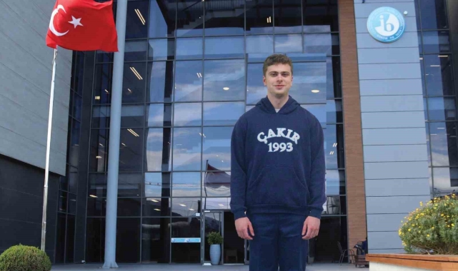 Bursalı lise öğrencisinin Oxford başarısı