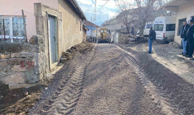 Büyükşehir, kırsalda çamurlu ve bozuk yol bırakmıyor