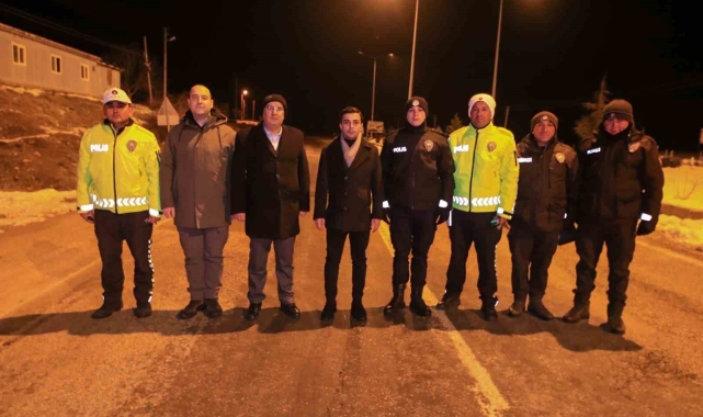 Çameli protokolü yeni yıla görev başında giren personeli yalnız bırakmadı