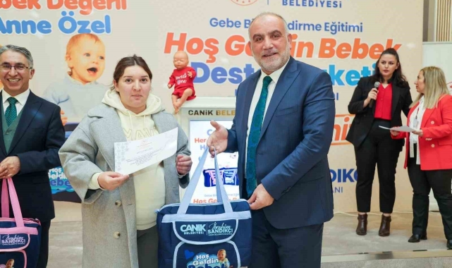Canik'te anne adaylarına 'Bebek Destek Paketi'