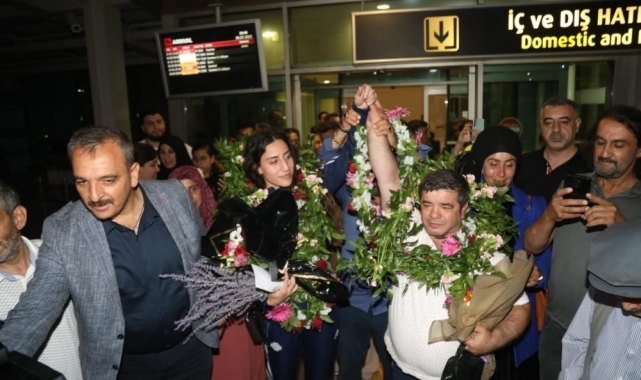 Cemil Döndü ve Gizem Özer, Fenerbahçe'de