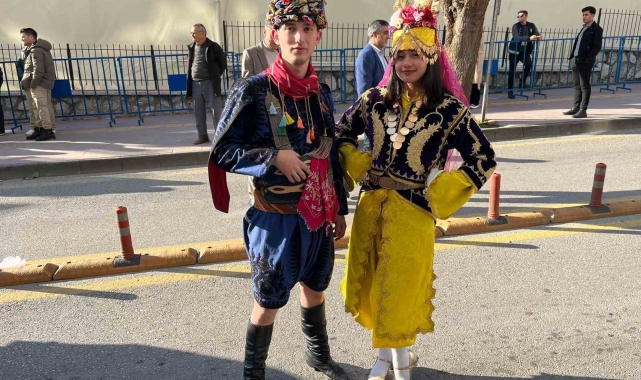 Cumhurbaşkanı Erdoğan için özel giyindiler