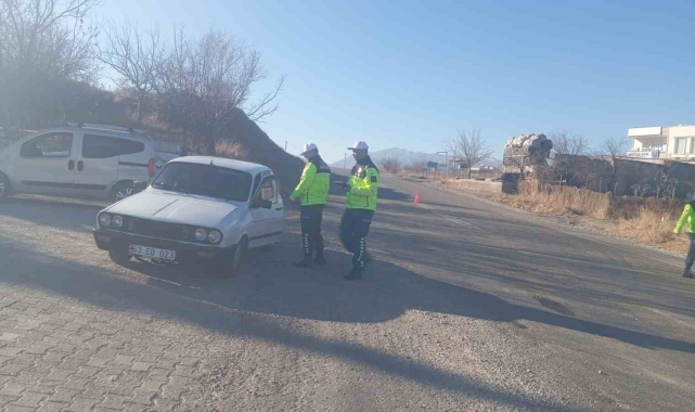 Çüngüş'te trafik denetimi