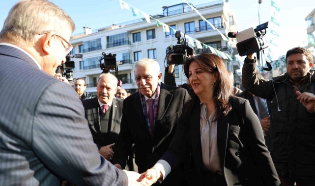 DEM Parti İmralı Heyeti, Ahmet Davutoğlu ile görüştü